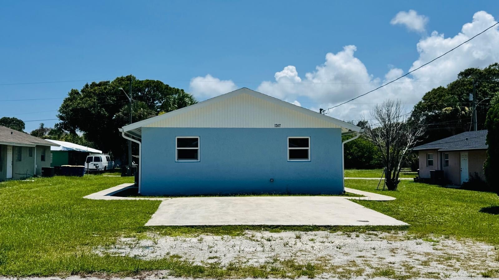 Photo - 1207 Ave K