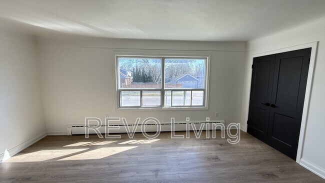 Photo - 6921 Barker St Unit 3