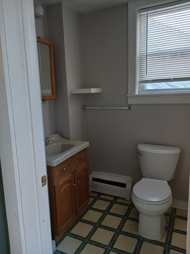 Photo - 83 Elkins St