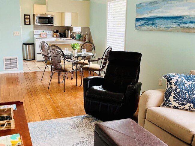 Photo - 1755 Siesta Dr House