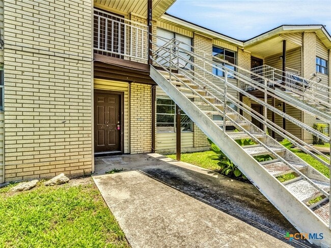 Photo - 744 Old Martindale Rd