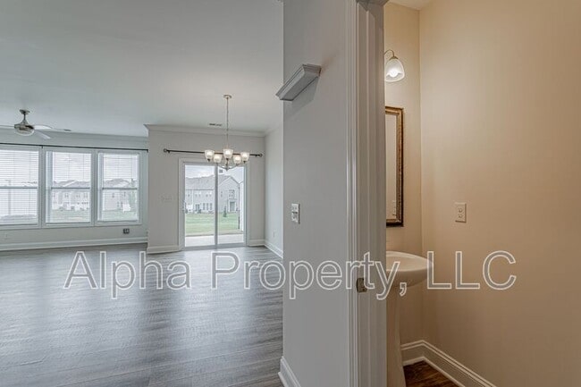 Photo - 420 Yellow Fox Rd