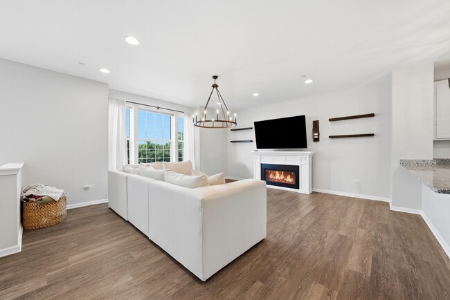 Photo - 2546 Huntleigh Ln