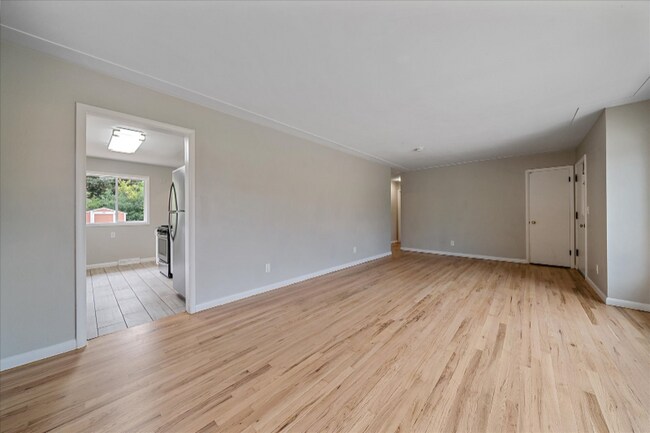 Photo - 1637 S Quitman St