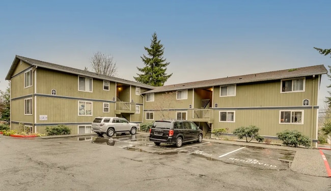 Building Photo - 717 Hawthorne St Unit D10 Rental