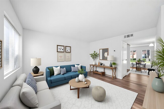 Building Photo - 11002 Hammerly Blvd Unit 27