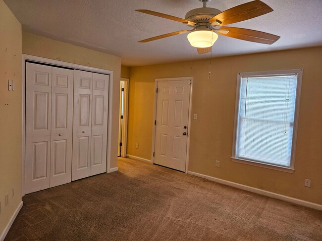 Photo - 135 S Comanche Cluster