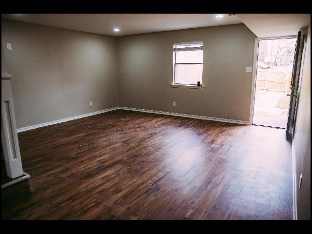 Photo - 408 W 4th St