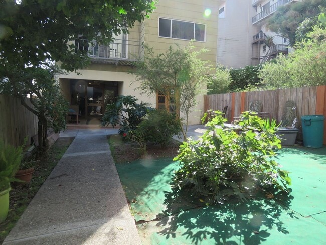 Photo - Hidden Gem with Outrageous Views - 1 Bedroom w/ Parking Unit 2