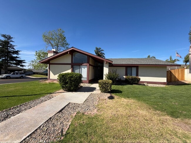 Building Photo - 1601 Tiffany Park Ct