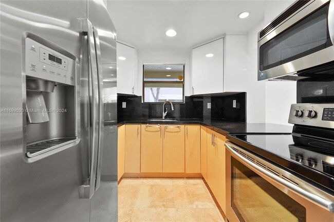 Photo - 3062 Shipping Ave Unidad # 3062