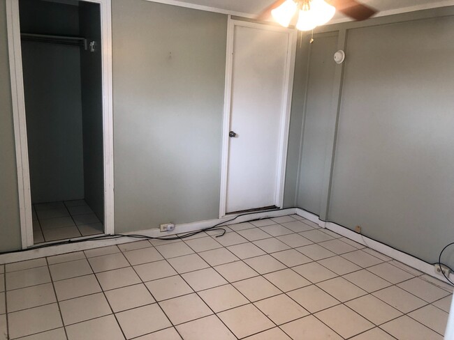 Photo - 45-308 Lehuuila St Kaneohe, HI -Back Unit Unit 45-308 Lehuuila St Back