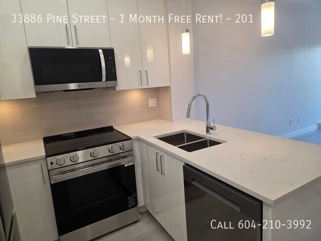 Photo - Brand New Jacob Building Unité 201