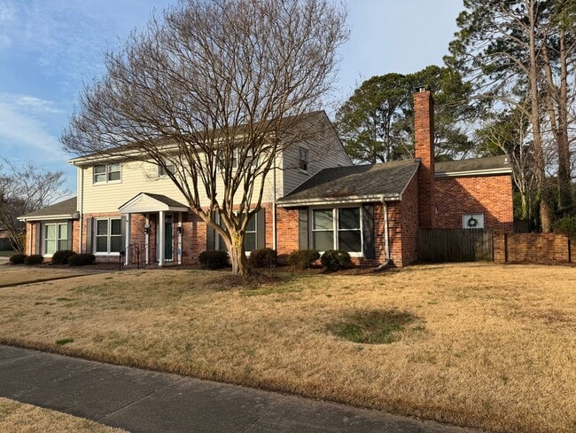 2026 Meadow Lake Ct