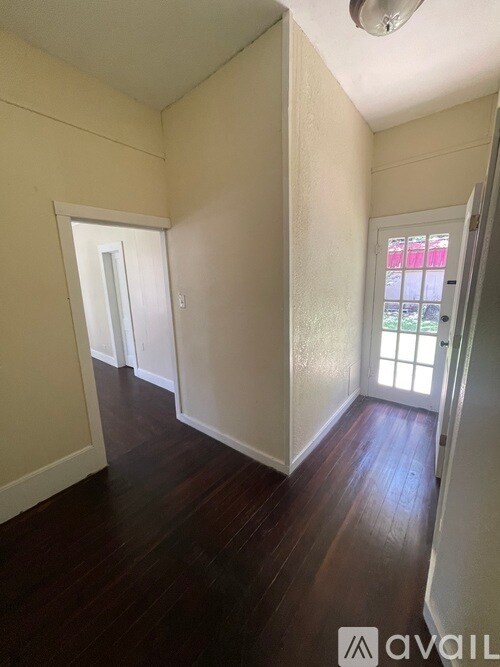 Photo - 704 S Anglin St Unit 4 Bedroom 3 Bathroom