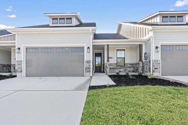 Building Photo - 5036 Mooney Fls Dr Rental