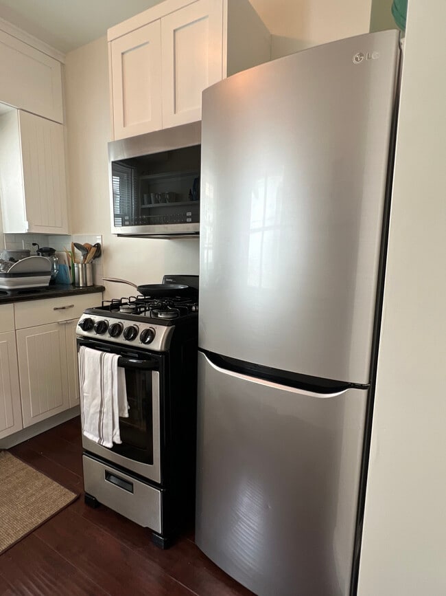 Photo - 2920 Manhattan Ave Unit 2920