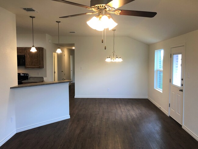 Photo - 5708 Lariat Ct Unit #B