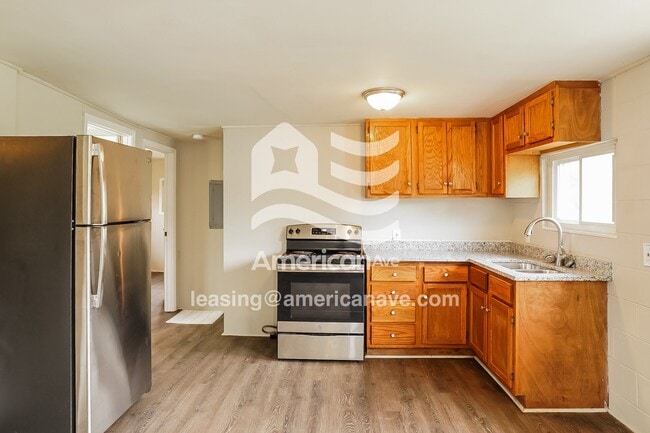 Photo - 8460 Reynolda Rd