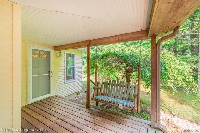 Photo - 7870 Chamberlin Rd