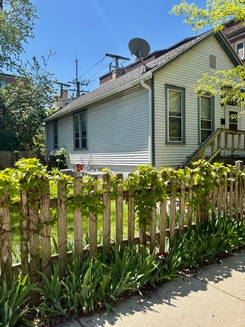 Photo - 810 Simpson St