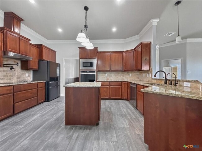 Photo - Dual Suites and Modern Luxury - Salado, TX