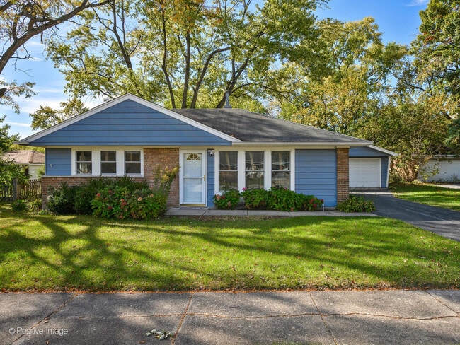 Building Photo - 353 Blackhawk Dr