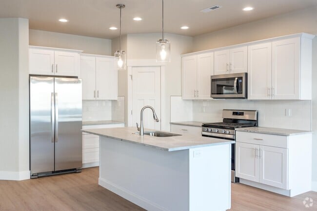 Building Photo - 303 N Pennsylvania Ave Rental