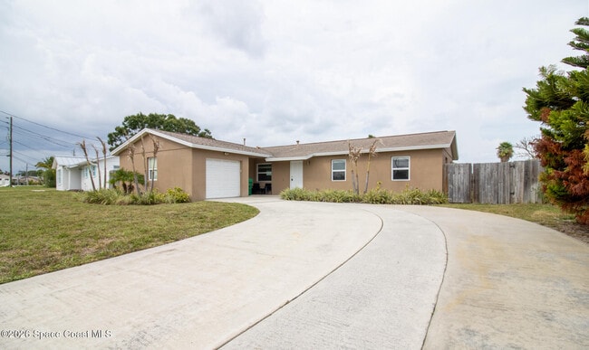 Building Photo - 450 Newfound Harbor Dr