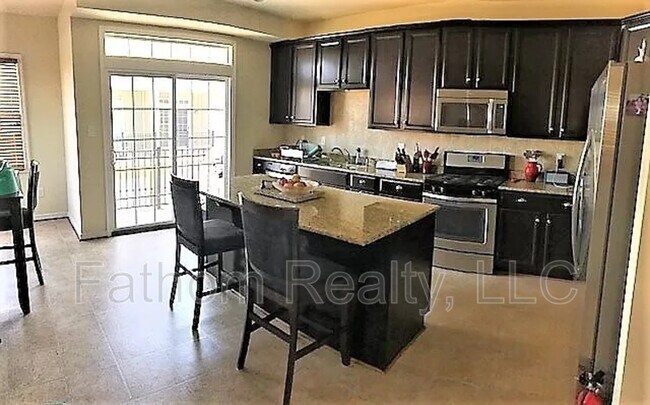 Photo - 3930 Liesfeld Pl