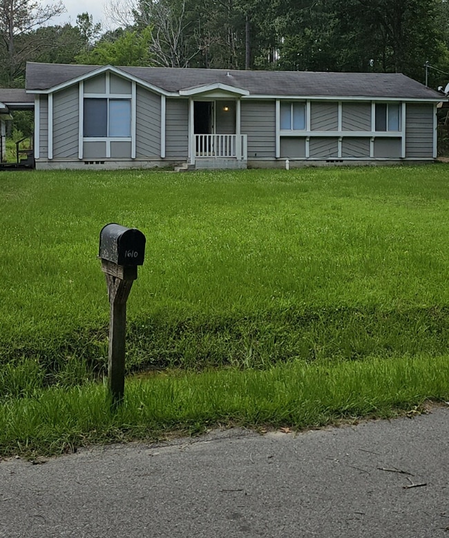 Photo - 1610 Birdsong Rd House