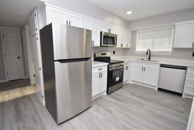 Photo - 16587 El Camino Real