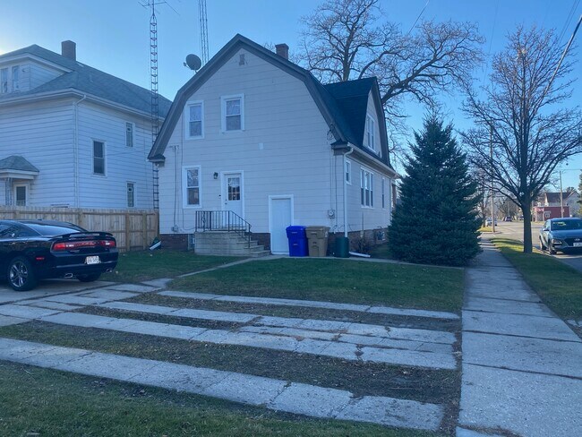 Photo - 5003 19th Ave