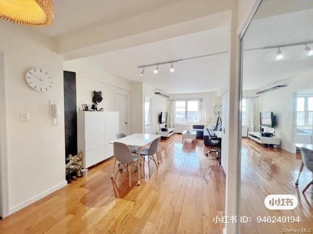 Photo - 107-40 Queens Blvd Unidad 15K