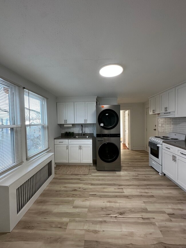 Building Photo - 48 Liberty St Unit 2W