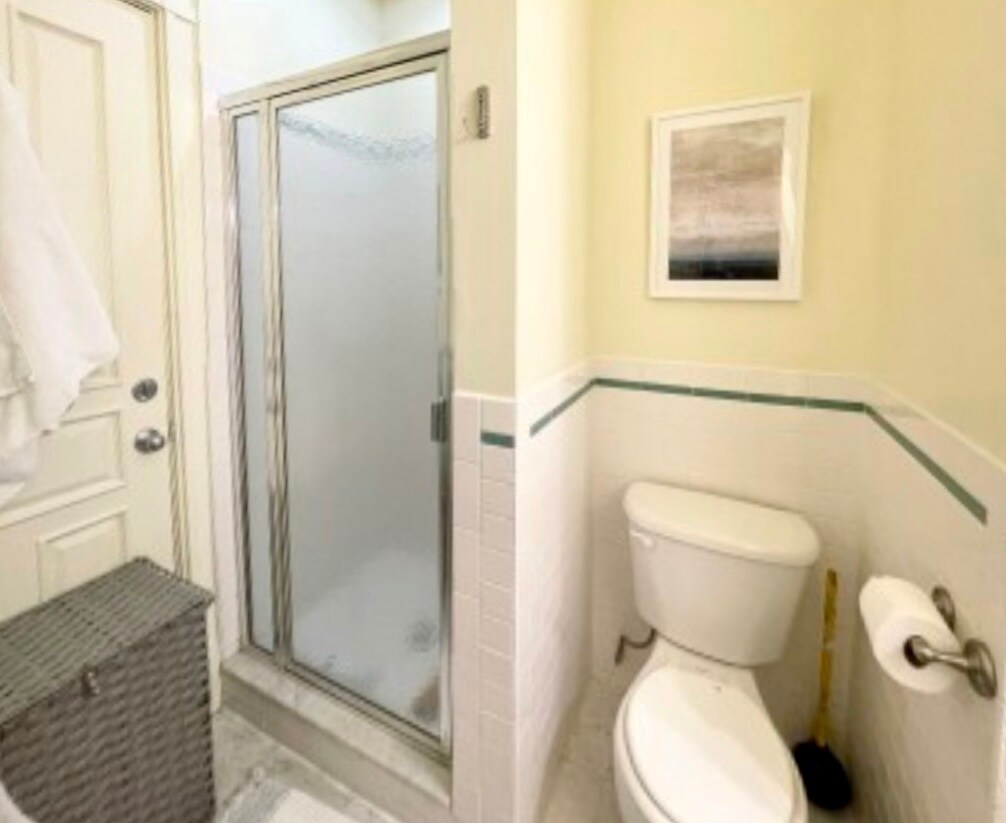 Photo - 195 Commonwealth Ave