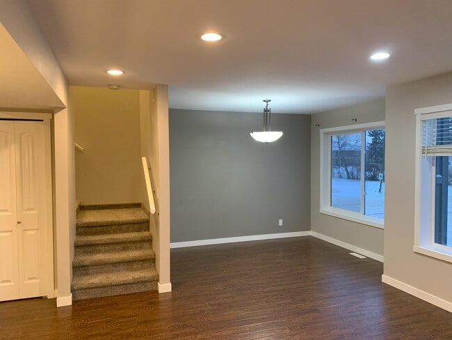 10121-10197 97 Ave Unit F35
