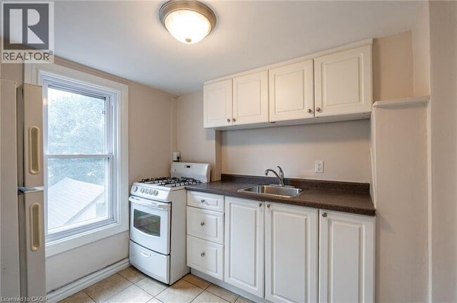 Photo - 89 Carrick Ave Unit 3