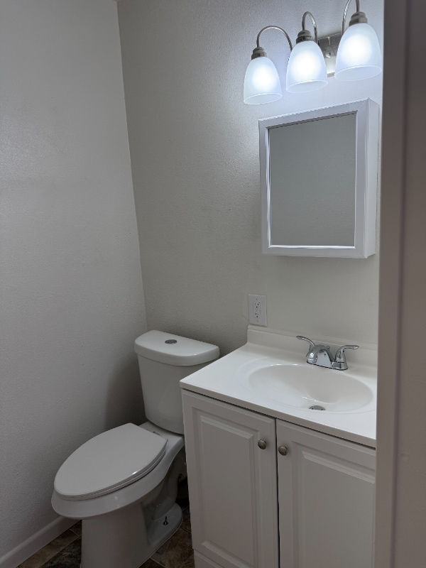 Photo - 404 E 9th St