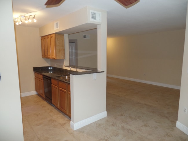 Building Photo - 2485 NW 33rd St Rental