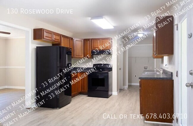 Photo - 130 Rosewood Dr