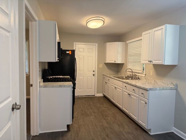 Photo - Newly Renovated 3 Bedroom / 1 Bath Ranch w...
