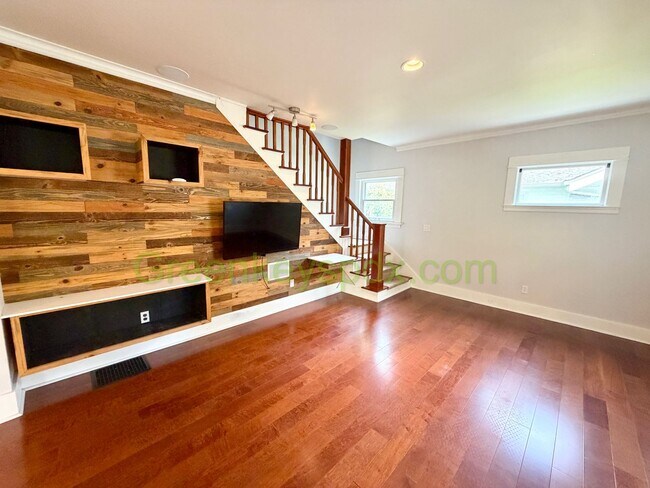 Photo - 1733 N Alberta St