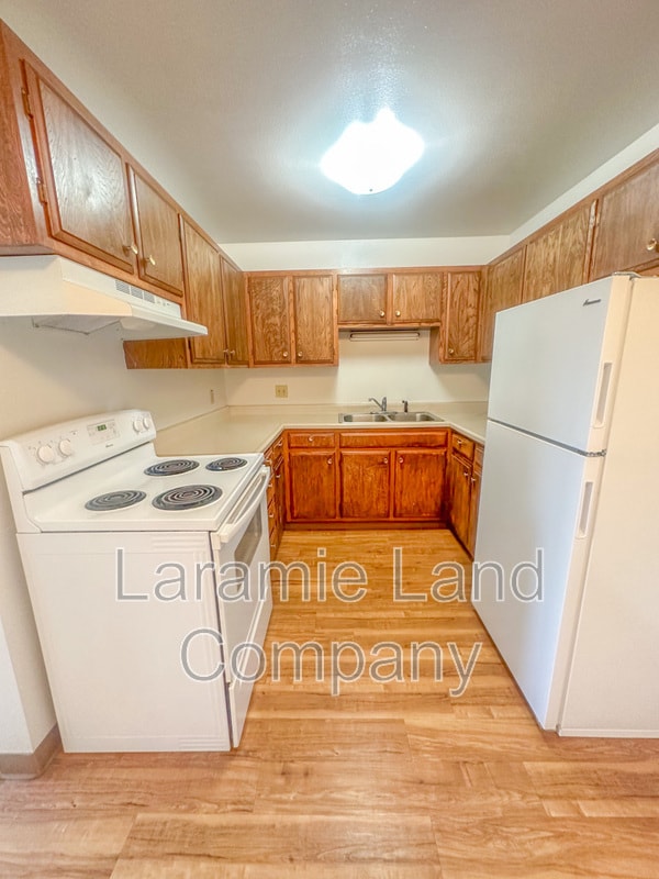 Photo - 1503 E Baker St