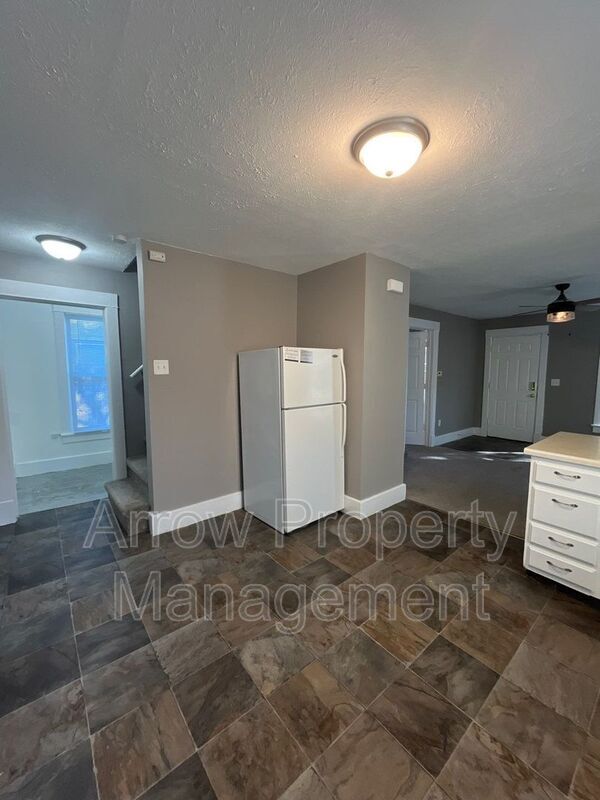 Photo - 2234 Dudley St