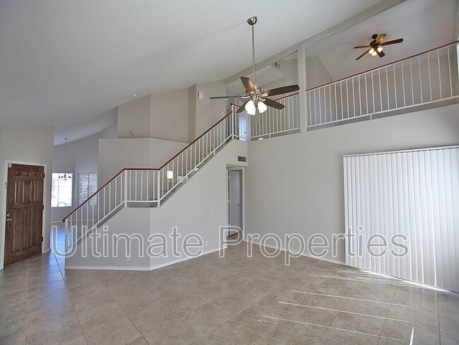 Photo - 5911 W Shangri La Rd