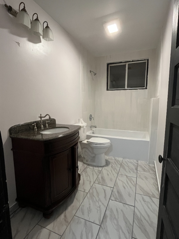 Photo - 417 W 3rd St Unit 4