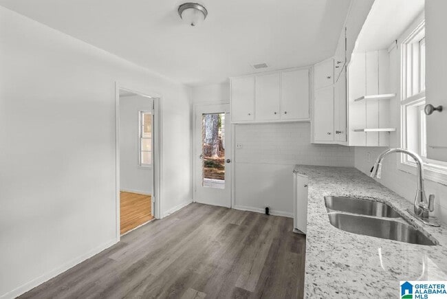 Photo - 9805 Red Mill Rd