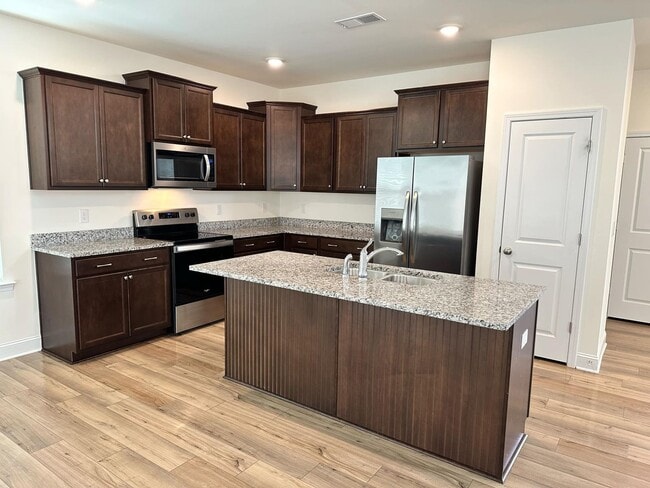 Photo - Charming 3 Bedroom Home Located In Angier