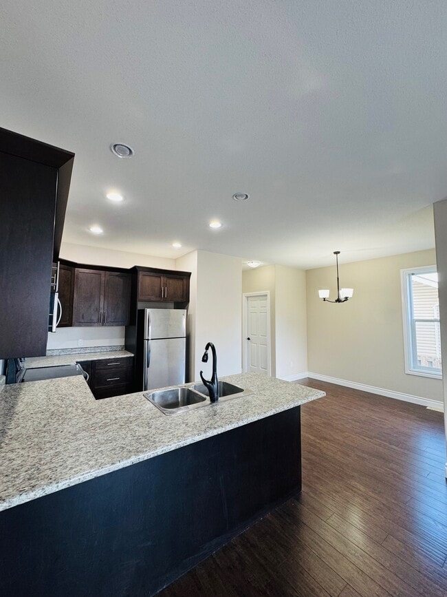 Photo - 8306-8387 87 Ave